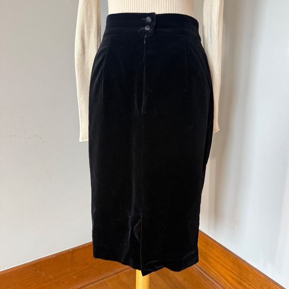 Vintage Mondi Black Velvet Midi Pencil Skirt Size 38 Small Elegant Office - Picture 5 of 11